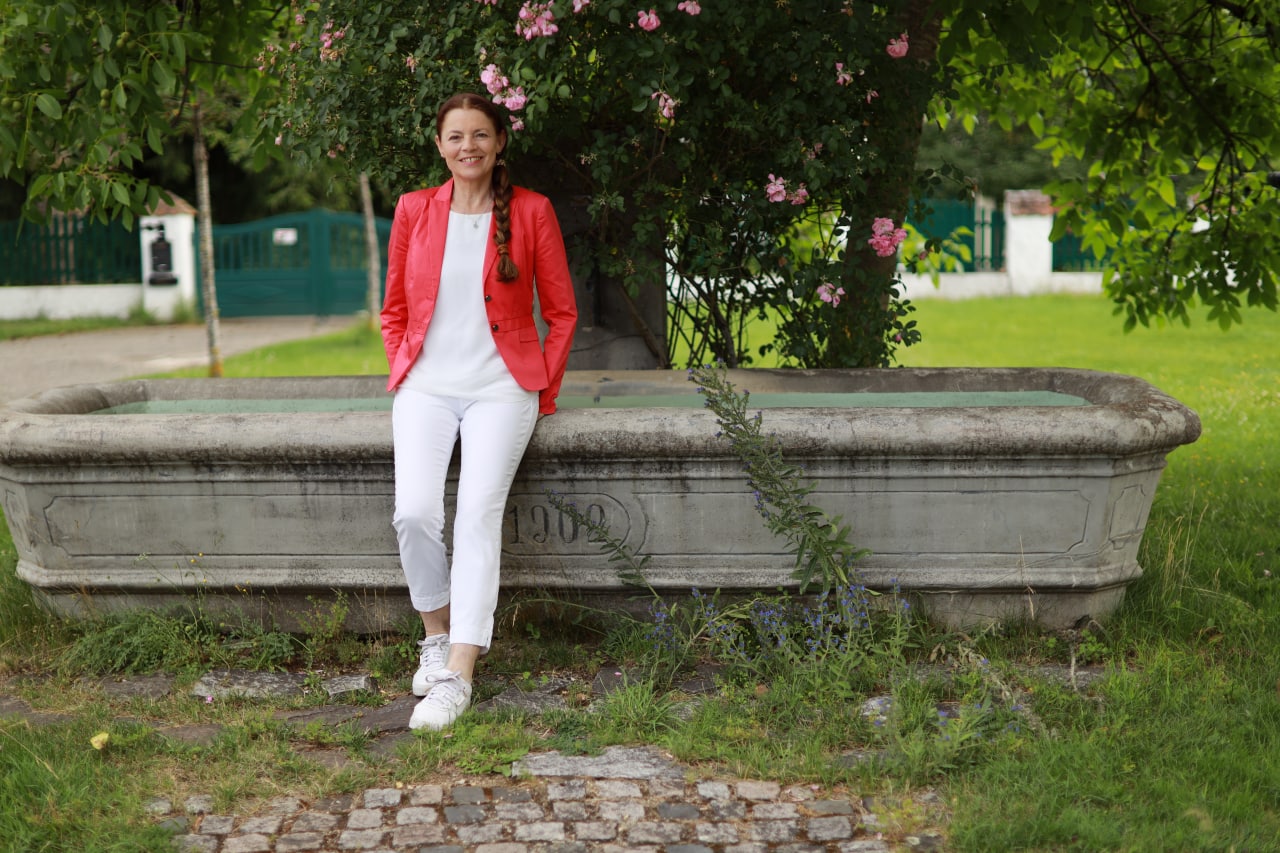 OKiTALK.news – Dr. Magdalena Börsig Hover – „Einführung in die Philosophie der Neuen Zeit, Teil 11 – 29.09.2022 – 20 Uhr live –